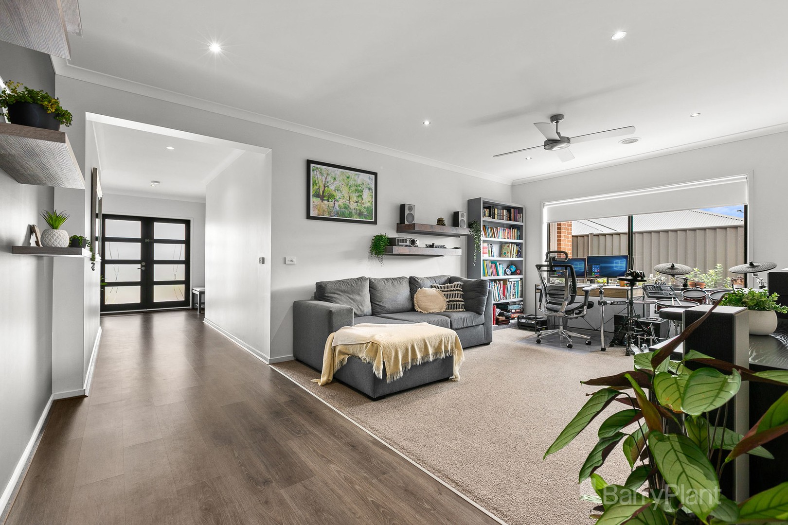 3 Tinnadice RoadCranbourne East, VIC 3977, Cranbourne East - Thumbnail 5