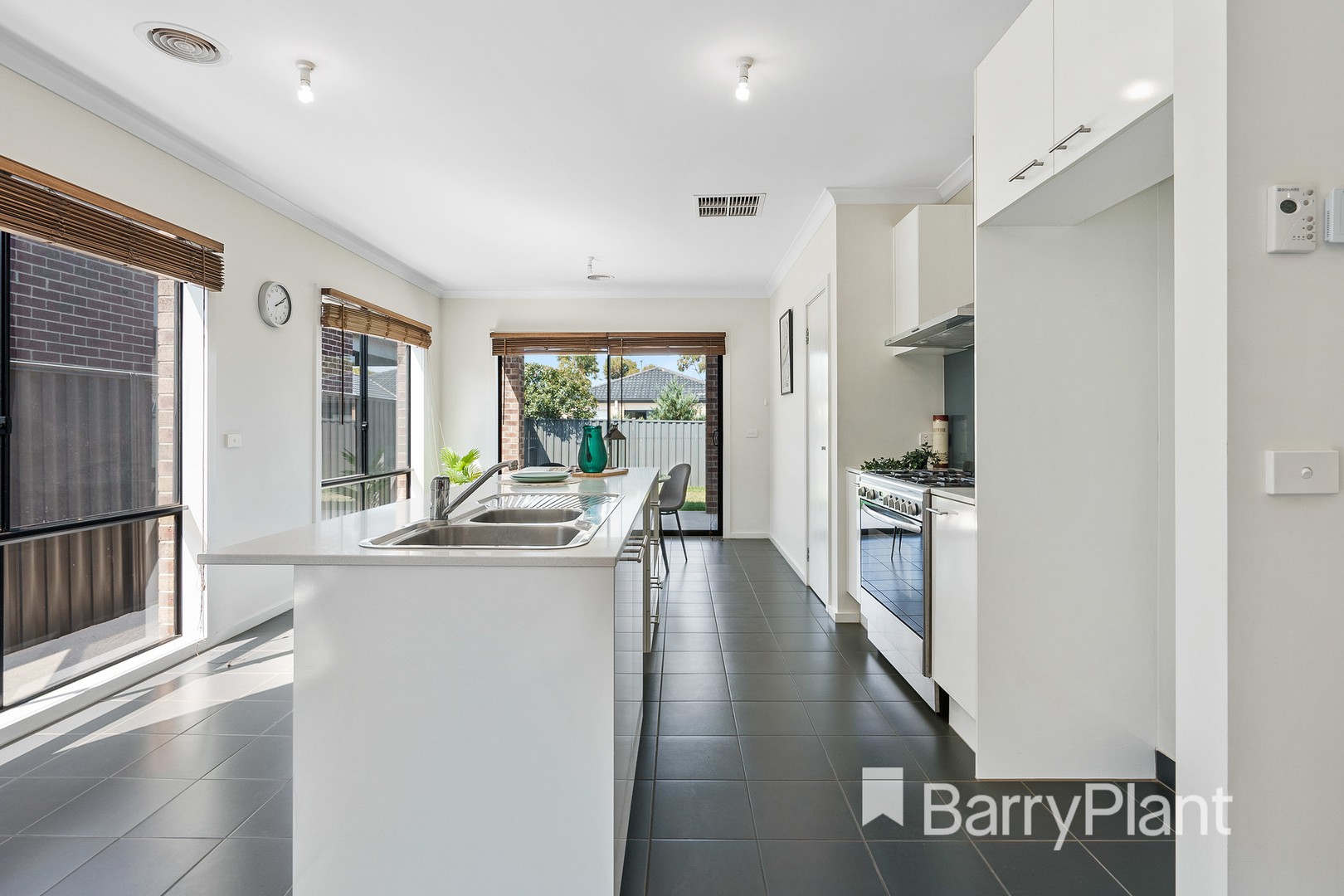 1242 Ison RoadManor Lakes, VIC 3024, Manor Lakes - Thumbnail 4