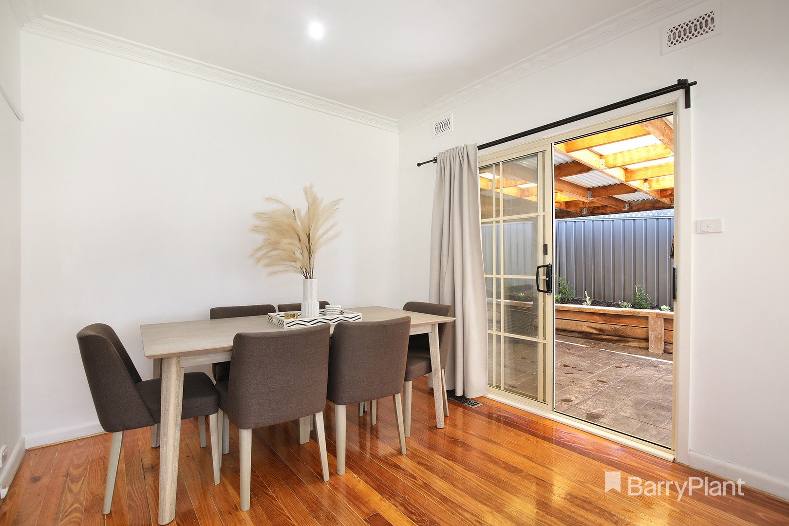 31 Chapman Avenue, Glenroy, VIC 3046, Glenroy - Thumbnail 4