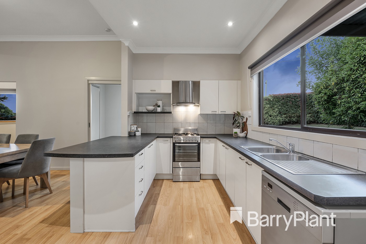 330 Warburton HighwayWandin North, VIC 3139, Wandin North - Thumbnail 5