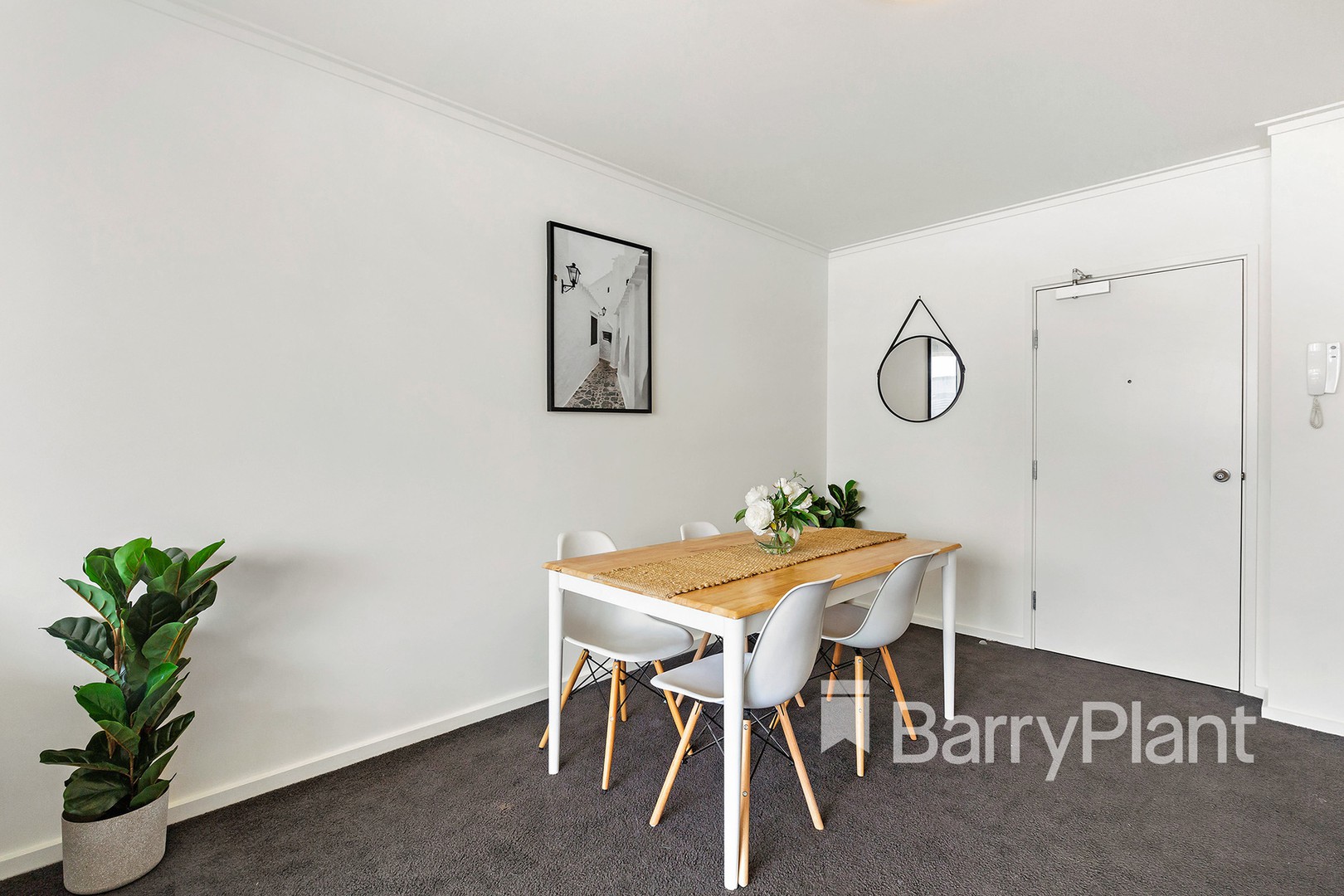 712/63 Whiteman StreetSouthbank, VIC 3006, Southbank - Thumbnail 6