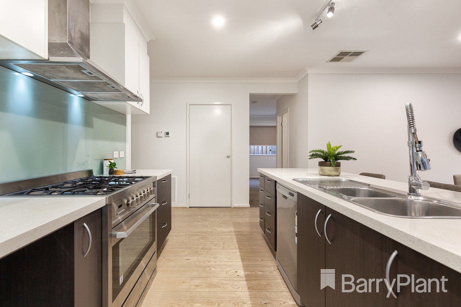6 Cherryfield DriveKeysborough, VIC 3173, Keysborough - Thumbnail 6