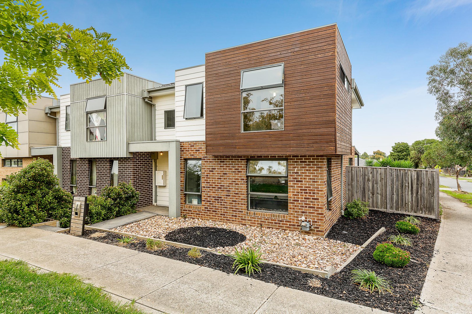 1 Eastern  ViewDoreen, VIC 3754