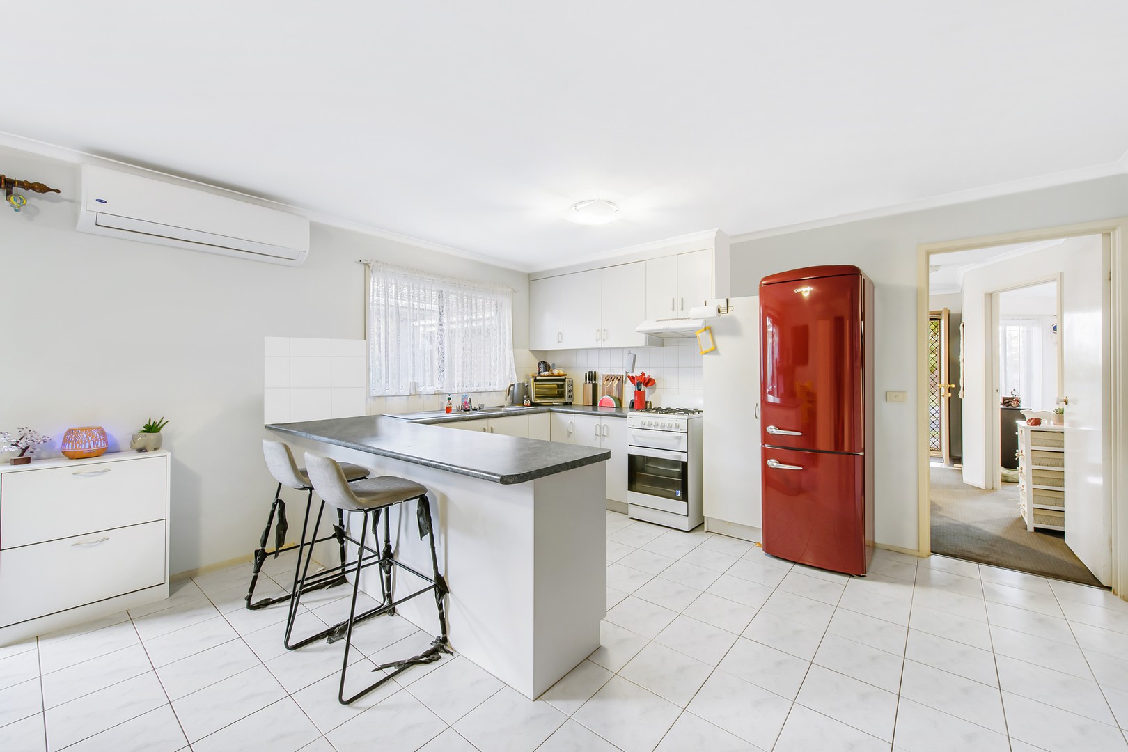 8 Penlow CourtHillside, VIC 3037, Hillside - Thumbnail 4
