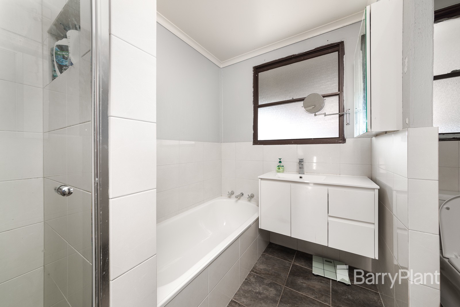 18 Woodburn CrescentMeadow Heights, VIC 3048, Meadow Heights - Thumbnail 6