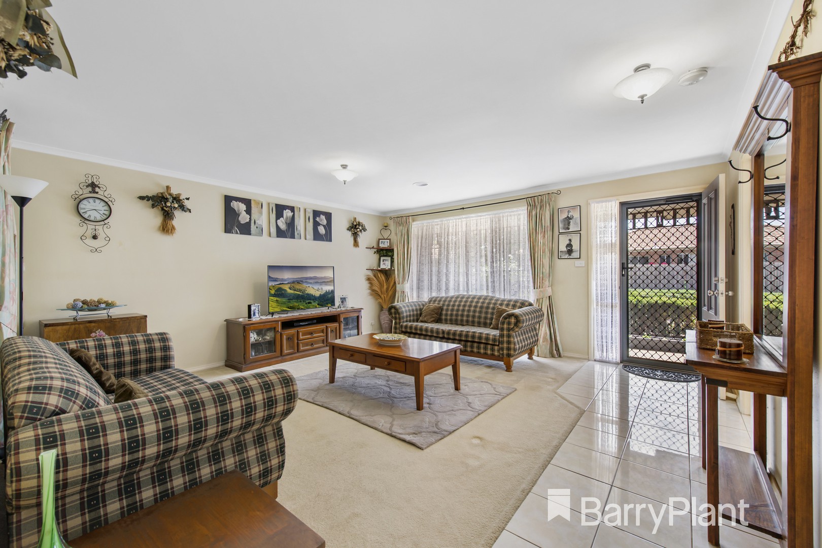 9 Anglia CourtWerribee, VIC 3030, Werribee - Thumbnail 2