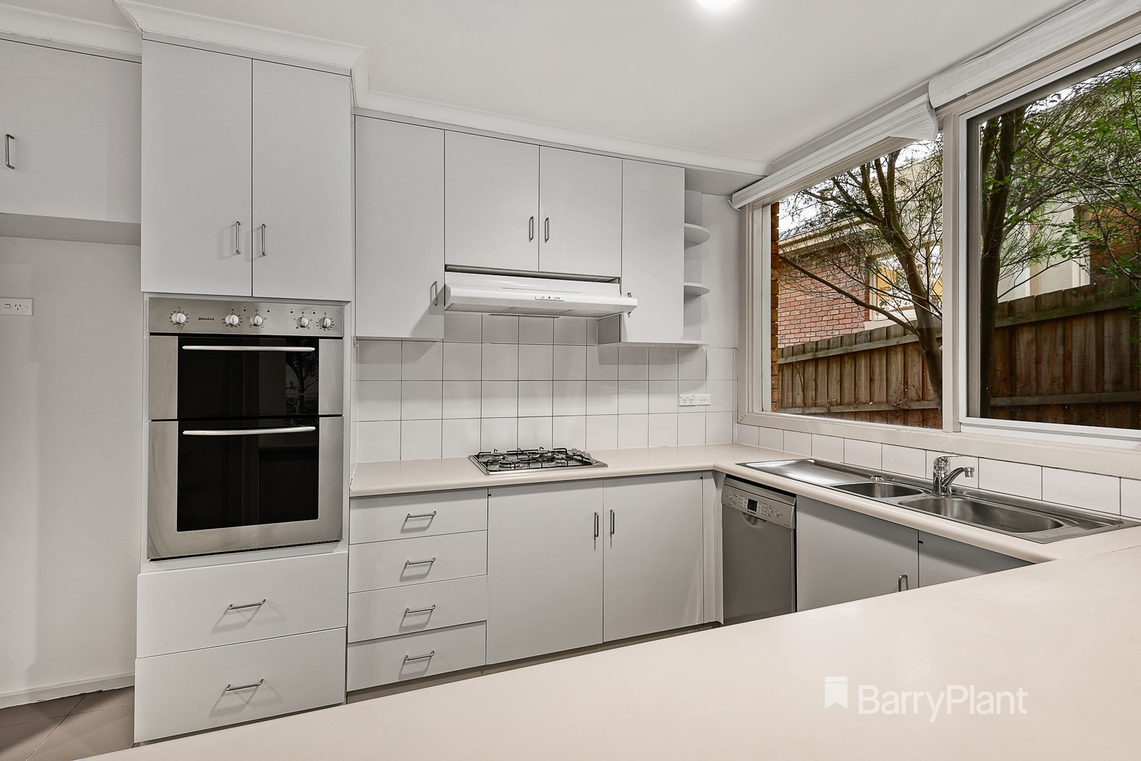 37 Guildford Drive, Doncaster East, VIC 3109, Doncaster East - Thumbnail 3