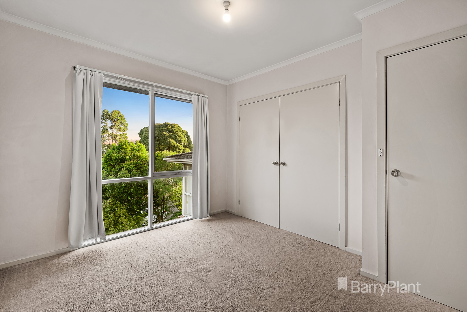 37 Guildford Drive, Doncaster East, VIC 3109, Doncaster East - Thumbnail 5