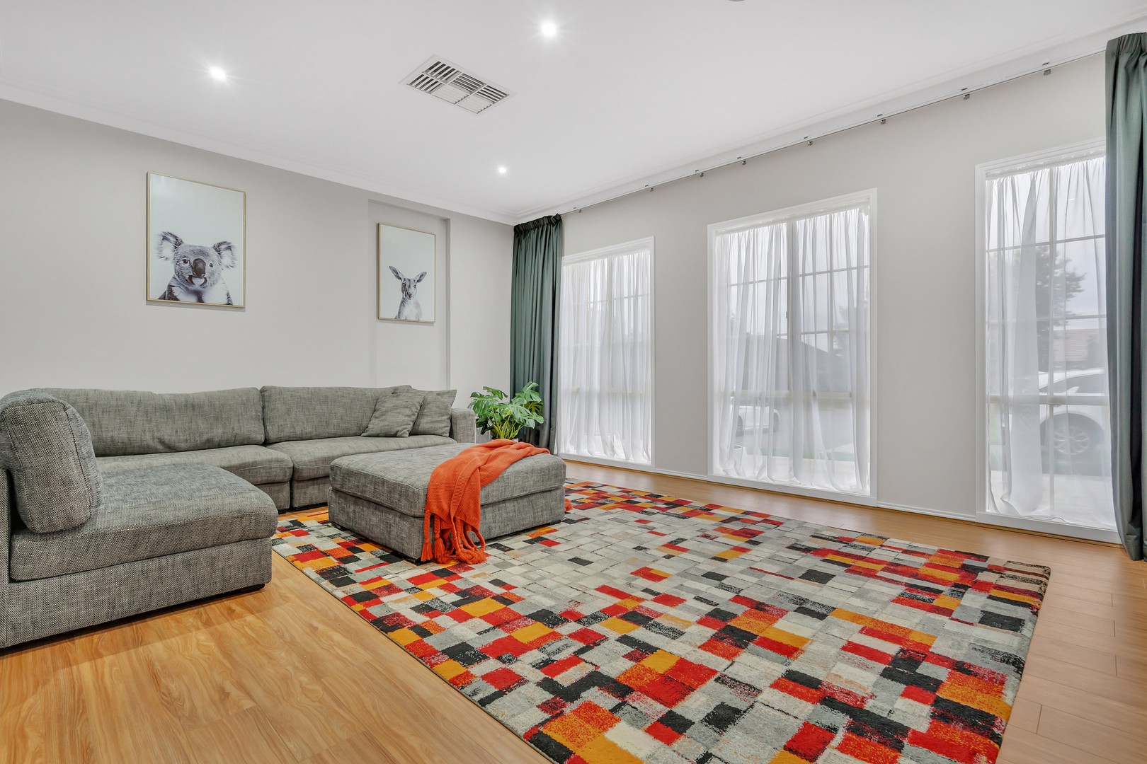 16 Gardenia CloseCraigieburn, VIC 3064, Craigieburn - Thumbnail 8