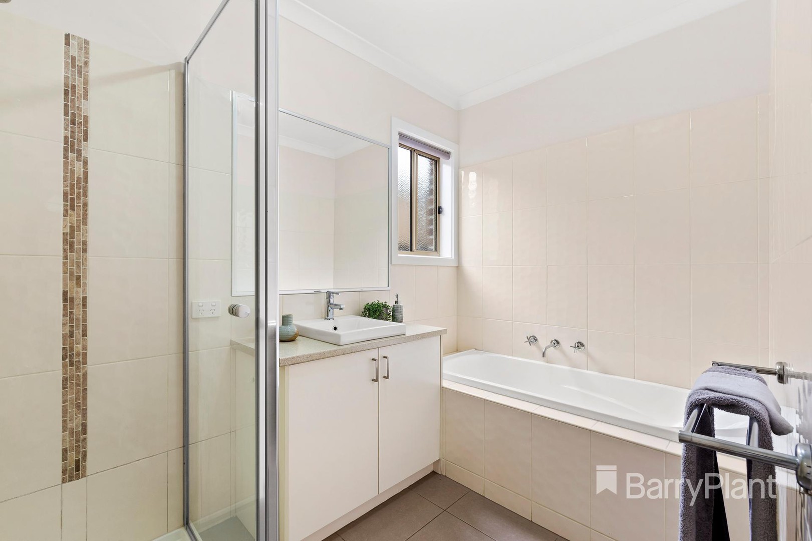 3 Panton Gap DriveSouth Morang, VIC 3752, South Morang - Thumbnail 7