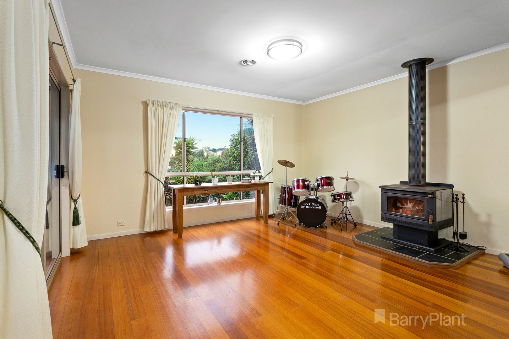 57 Sandalwood DriveNarre Warren, VIC 3805, Narre Warren - Thumbnail 6