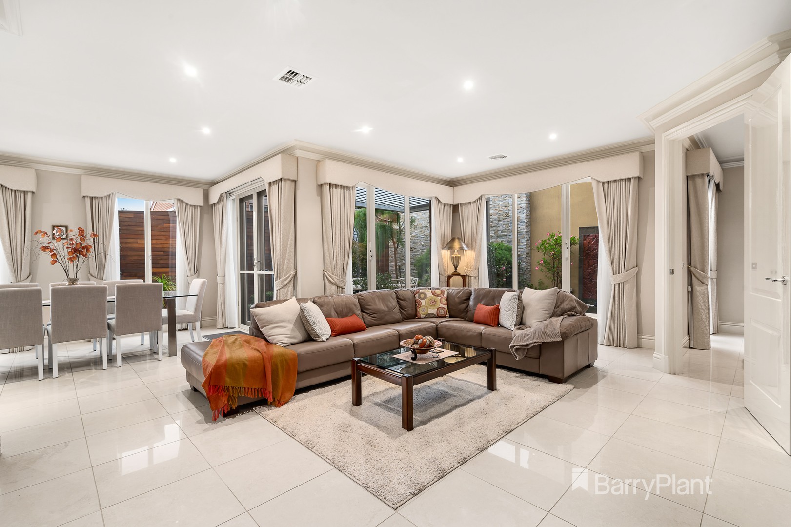 5 Mont Close, Doncaster East, VIC 3109, Doncaster East - Thumbnail 2