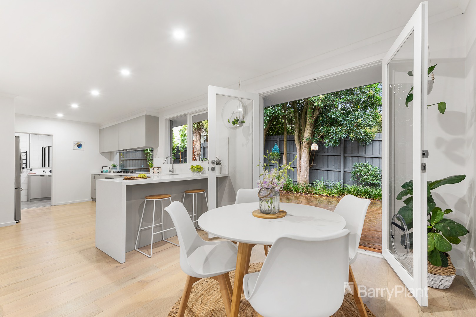 2/7 Thea Grove, Doncaster East, VIC 3109, Doncaster East - Thumbnail 3