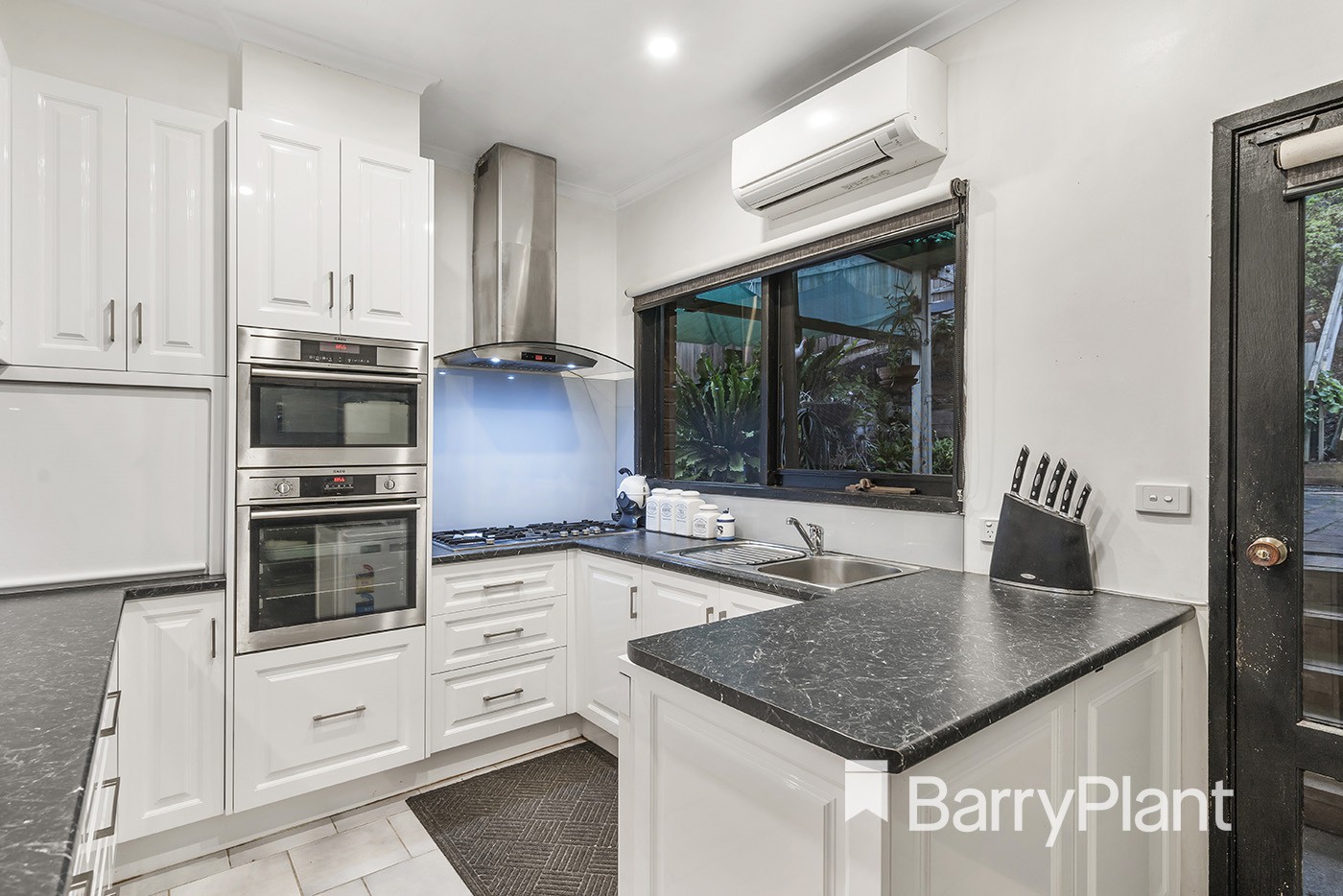 3 Old Mill PlaceChirnside Park, VIC 3116, Chirnside Park - Thumbnail 4