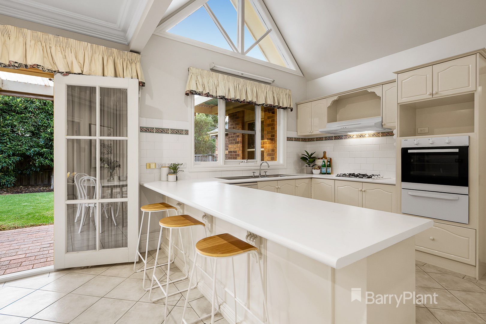 75 Taparoo Road, Templestowe, VIC 3106, Templestowe - Thumbnail 7