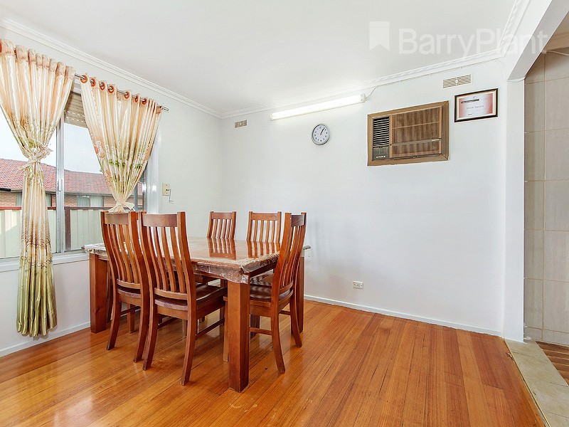 43 Harmon AvenueSt Albans, VIC 3021, St Albans - Thumbnail 4
