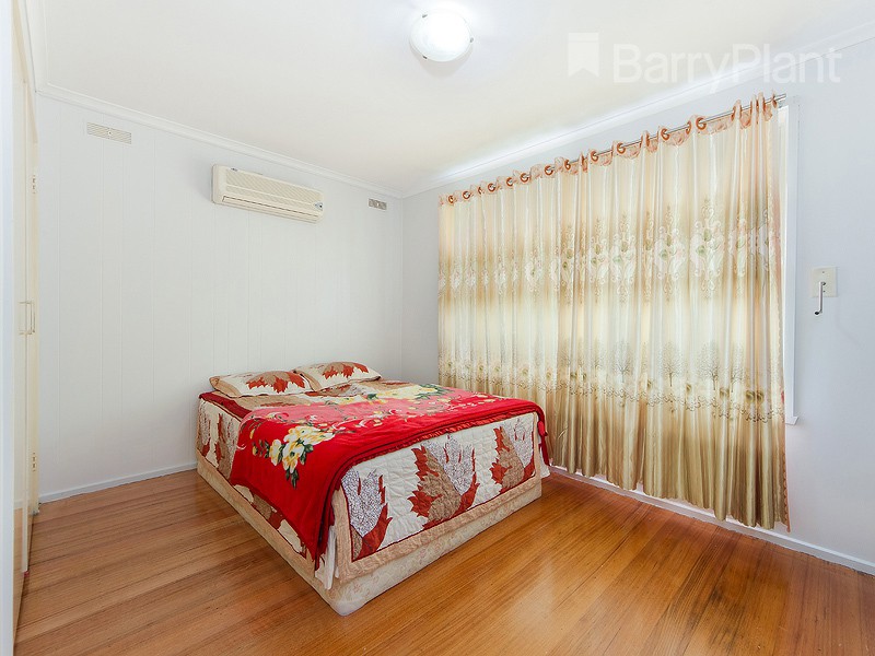 43 Harmon AvenueSt Albans, VIC 3021, St Albans - Thumbnail 5