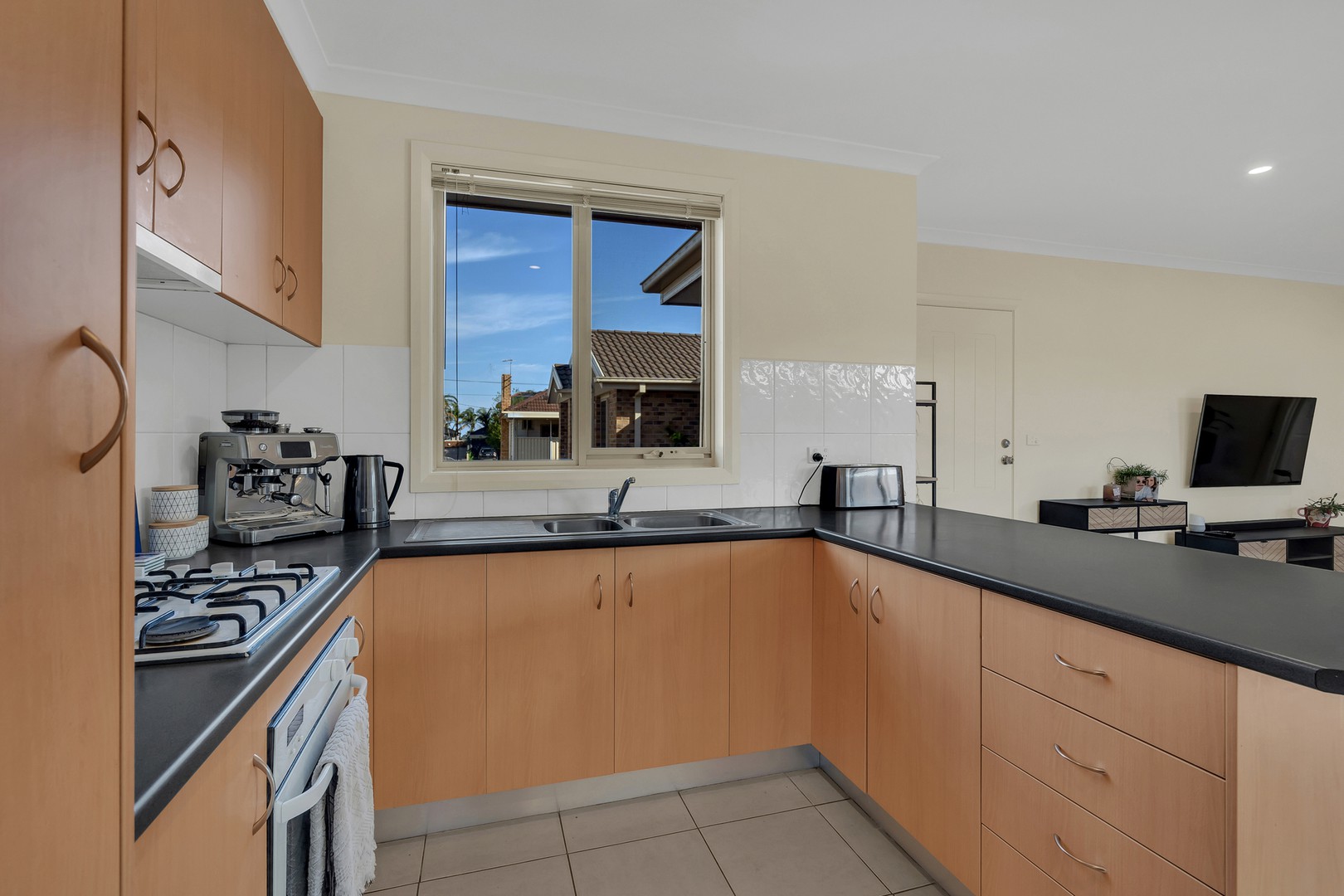 3/32 St Vigeons RoadReservoir, VIC 3073, Reservoir - Thumbnail 2