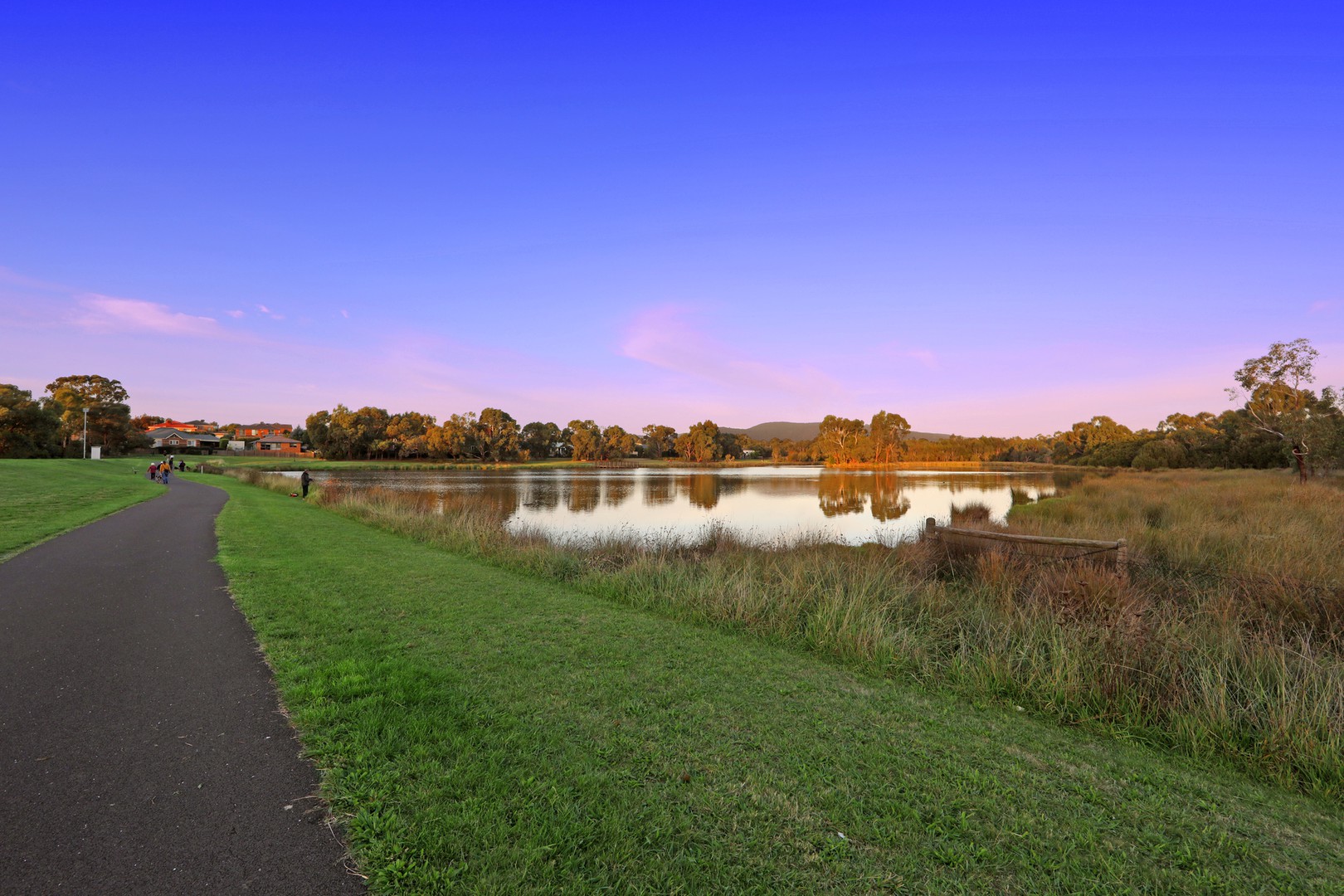 47 Watersedge CloseKnoxfield, VIC 3180, Knoxfield - Thumbnail 2