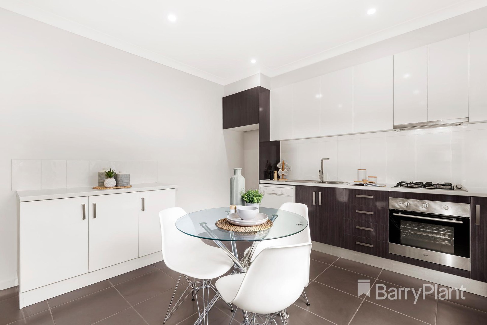 107 Grange DriveSouth Morang, VIC 3752, South Morang - Thumbnail 3