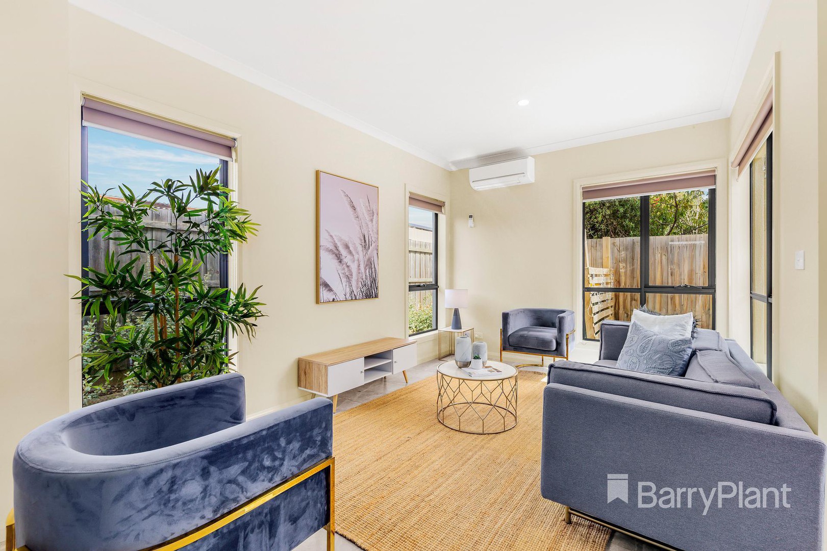 2/3 Scullin CourtMill Park, VIC 3082, Mill Park - Thumbnail 2