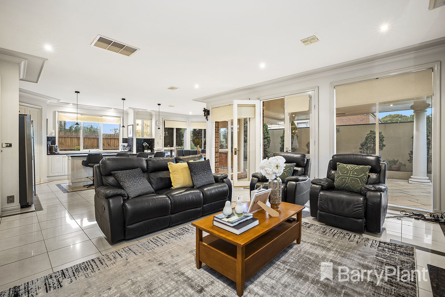 25 Wheatland CrescentDingley Village, VIC 3172, Dingley Village - Thumbnail 3