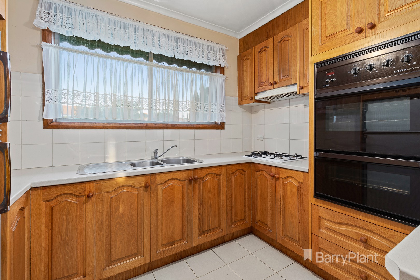 16 Barton Street, Doncaster East, VIC 3109, Doncaster East - Thumbnail 8