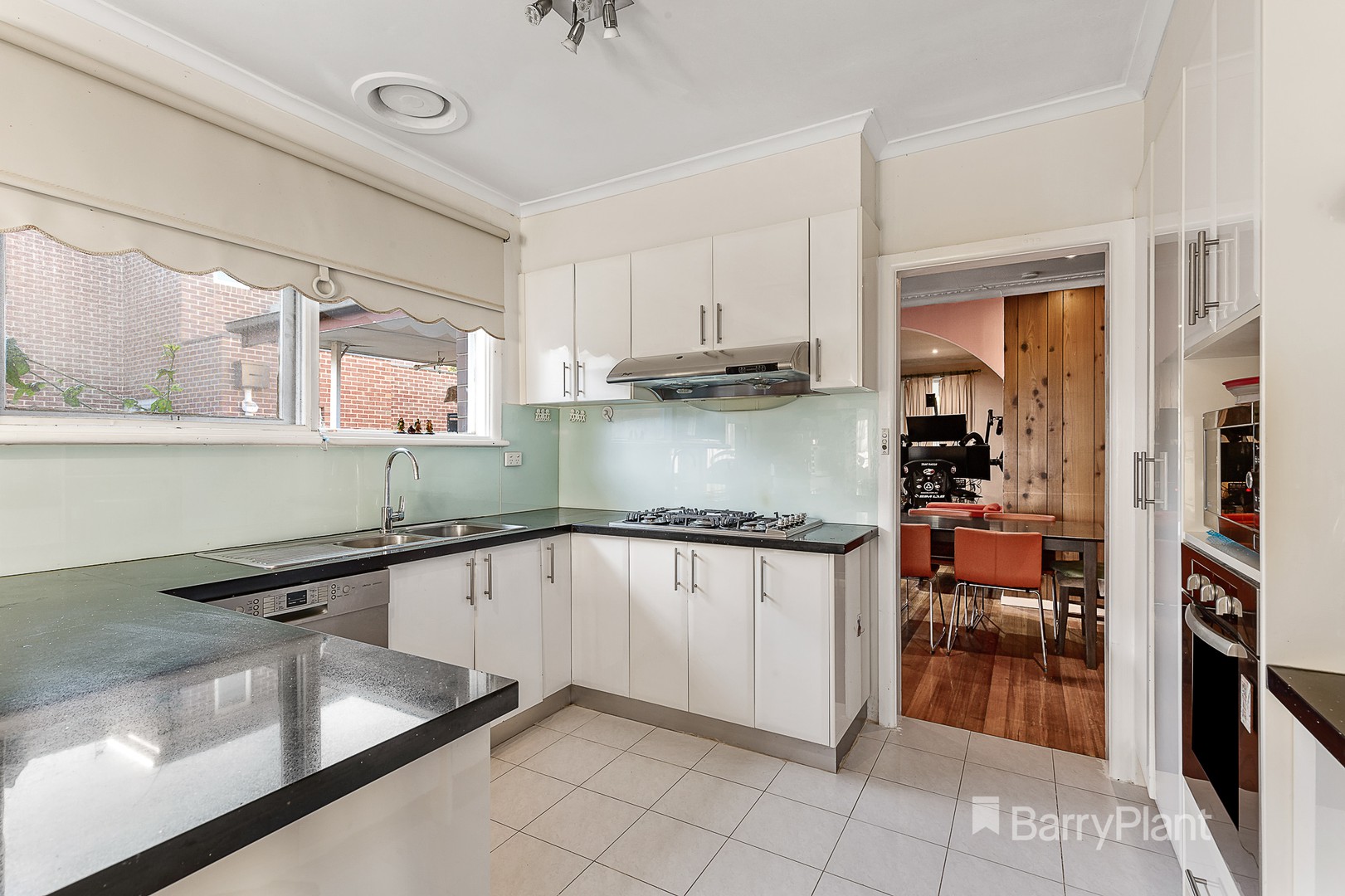 39 Saxonwood Drive, Doncaster East, VIC 3109, Doncaster East - Thumbnail 3