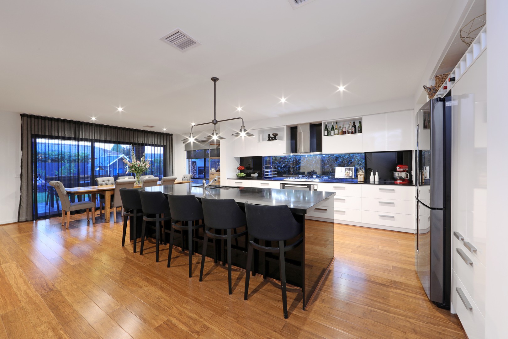 31 Taupo CrescentRowville, VIC 3178, Rowville - Thumbnail 4