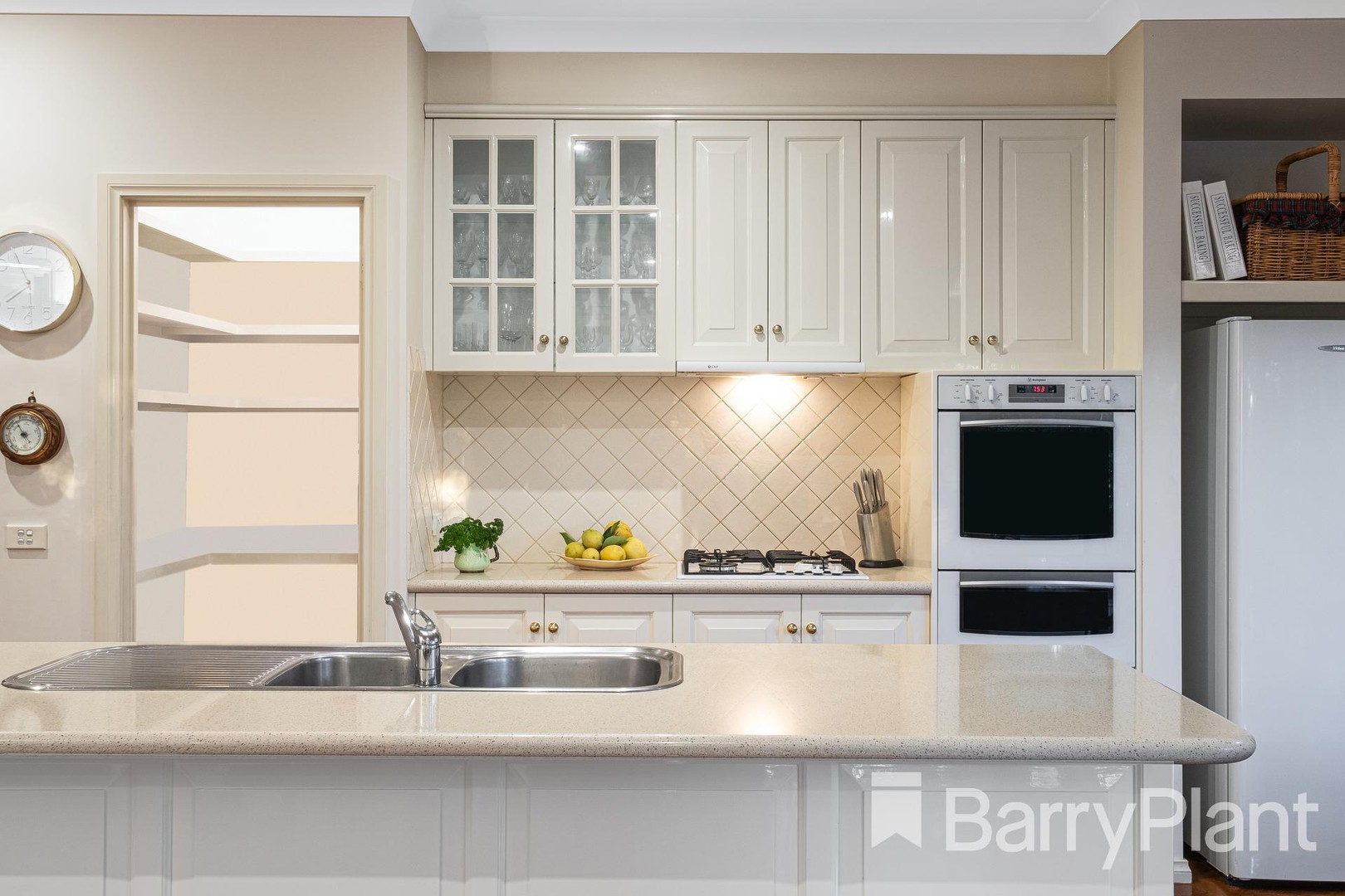 77 Augustine DriveHighton, VIC 3216, Highton - Thumbnail 3