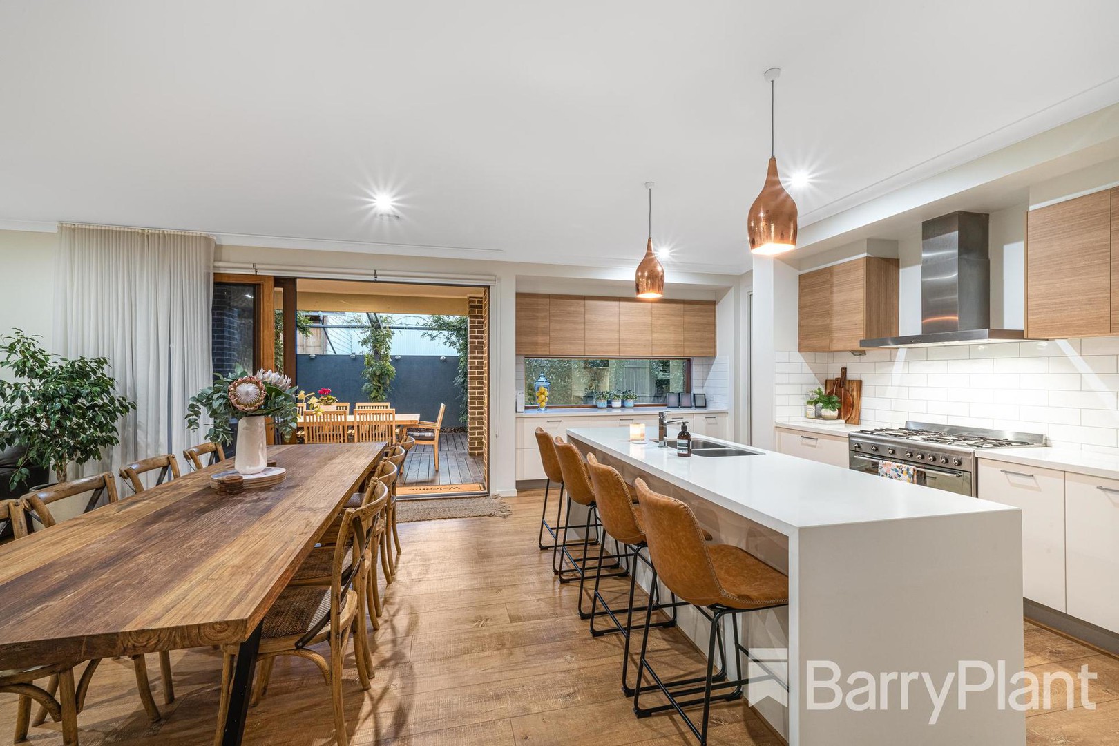 103 Stoneleigh CrescentHighton, VIC 3216, Highton - Thumbnail 2