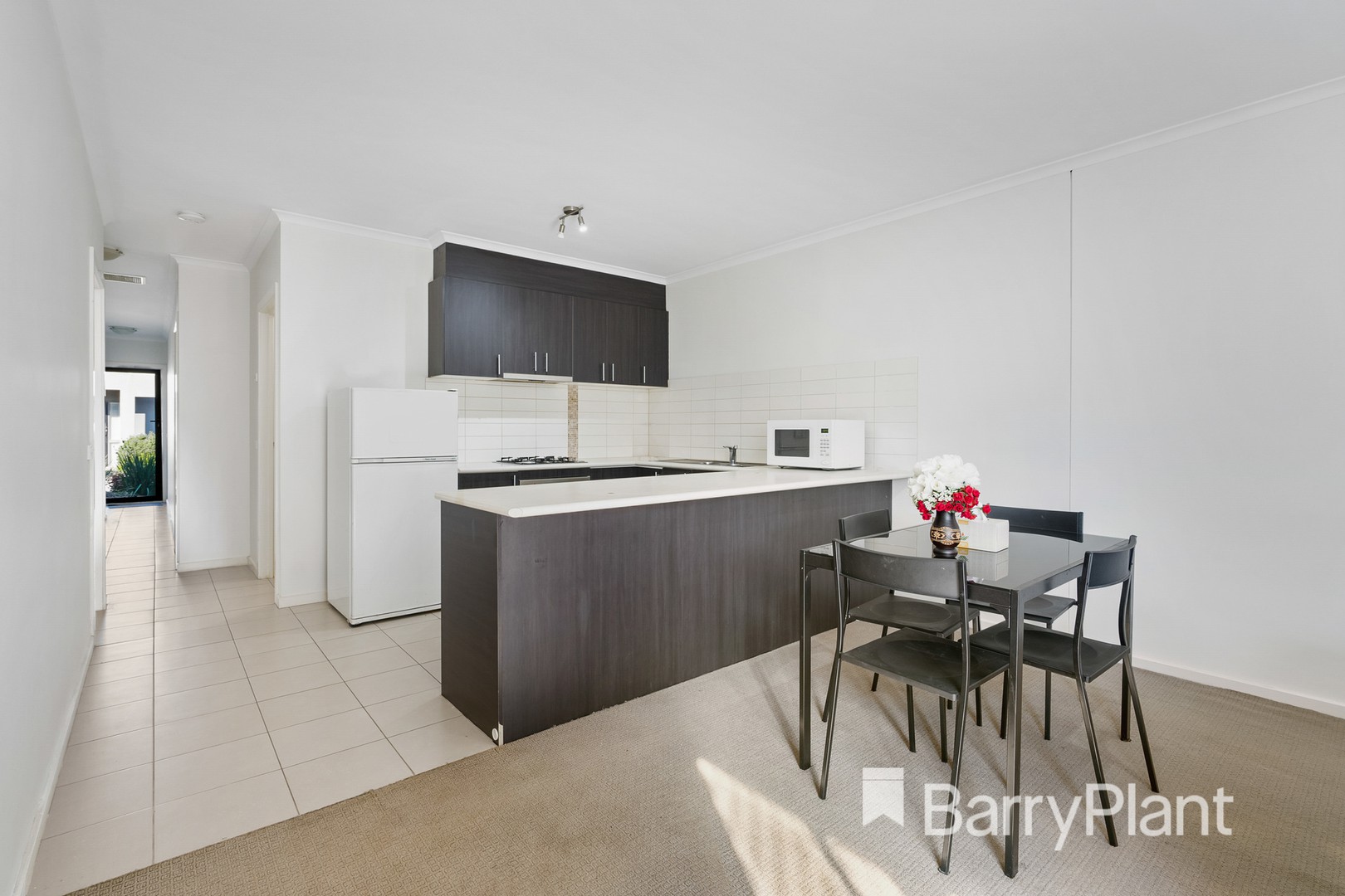 2/3-11 Retford CloseWerribee, VIC 3030, Werribee - Thumbnail 2