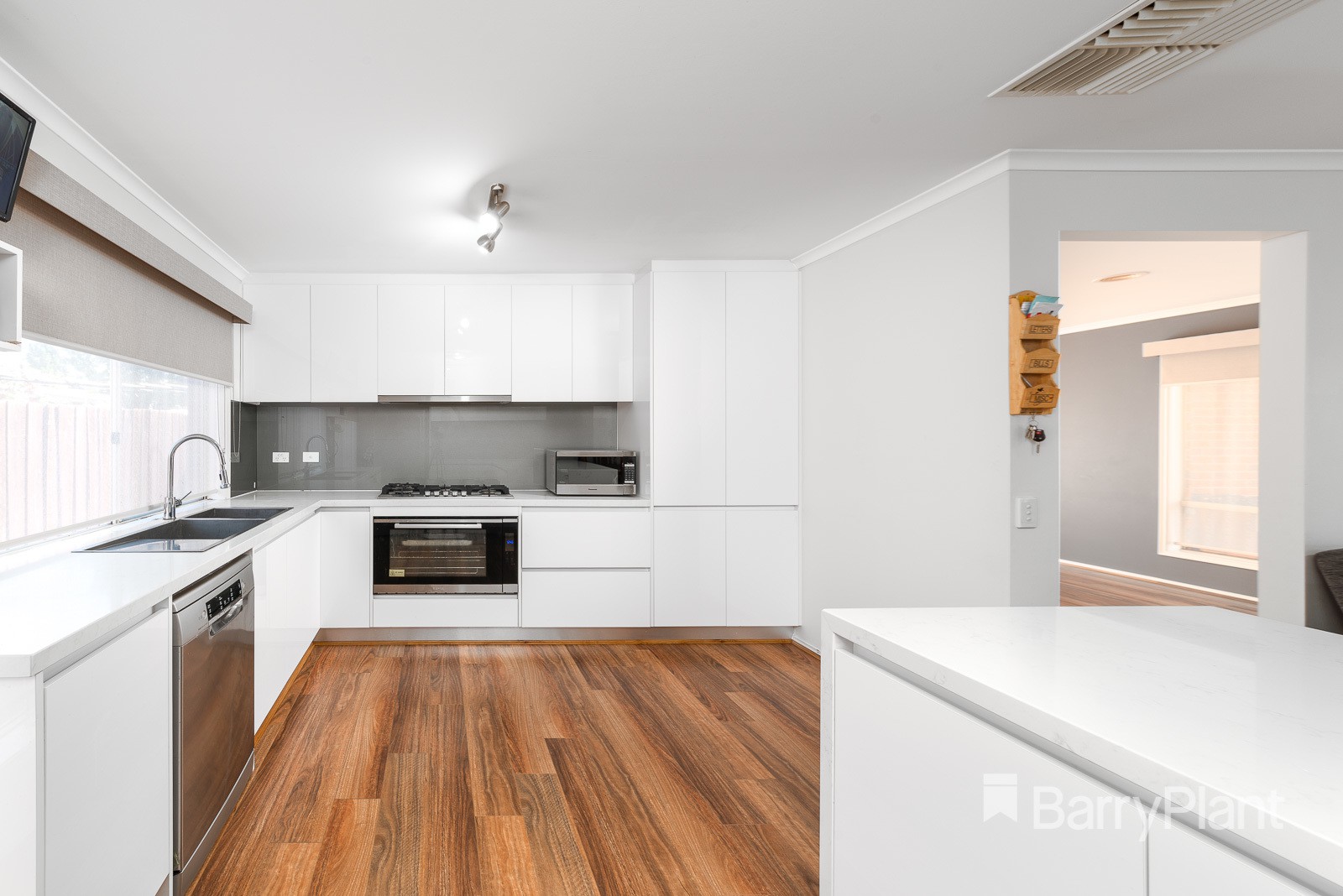 25 Rhine DriveRoxburgh Park, VIC 3064, Roxburgh Park - Thumbnail 2