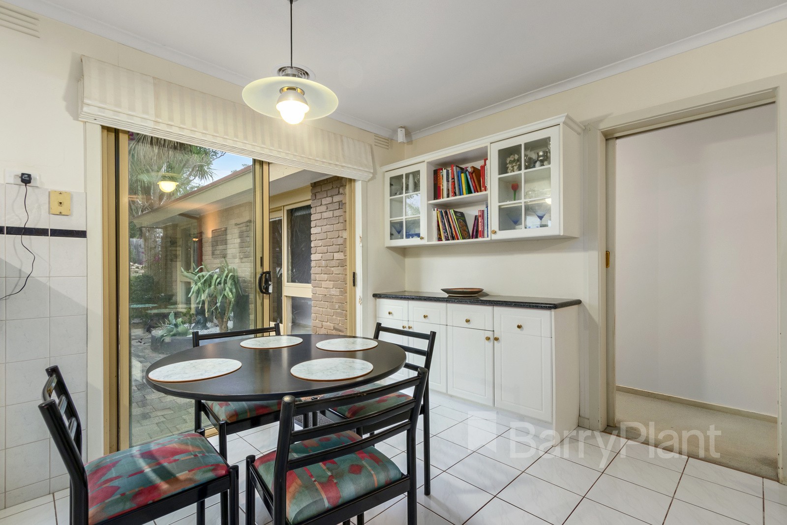 6 Selkirk AvenueWantirna, VIC 3152, Wantirna - Thumbnail 4