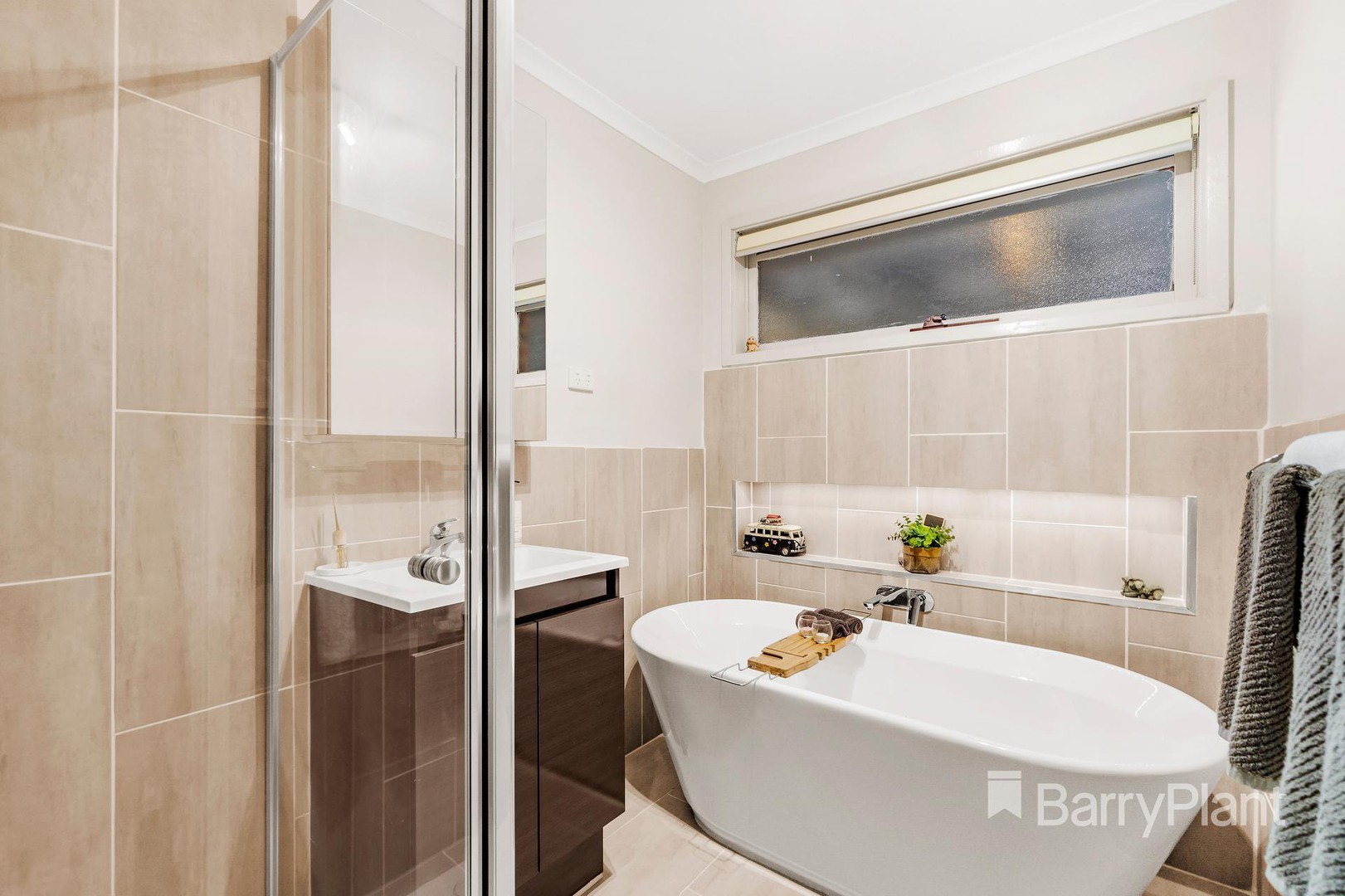 216 Elder StreetGreensborough, VIC 3088, Greensborough - Thumbnail 5