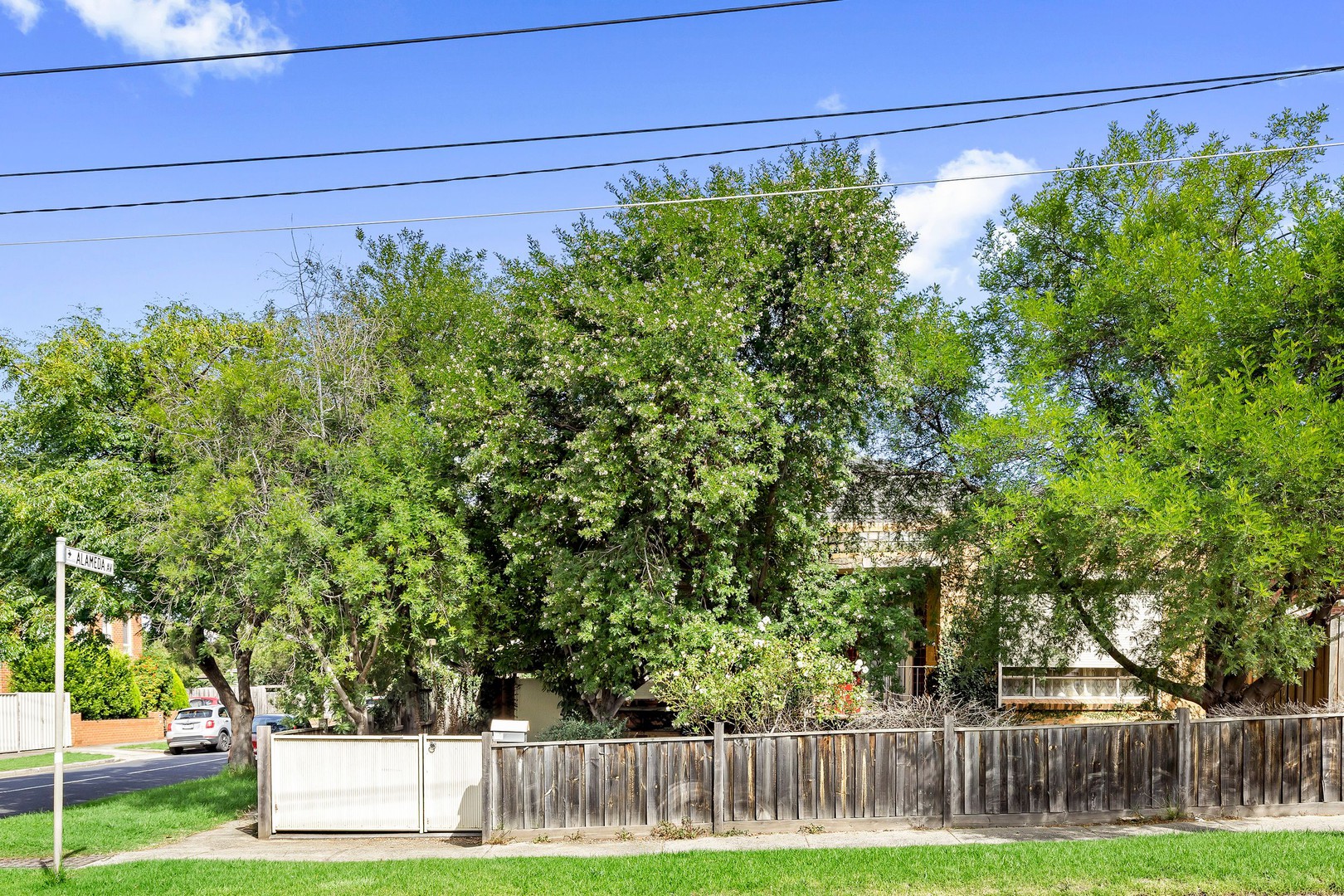 73 Raleigh RoadMaribyrnong, VIC 3032, Maribyrnong - Thumbnail 2