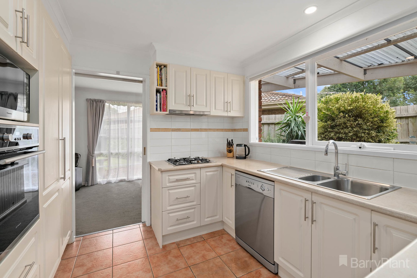 43 Woodlands CrescentNarre Warren, VIC 3805, Narre Warren - Thumbnail 3
