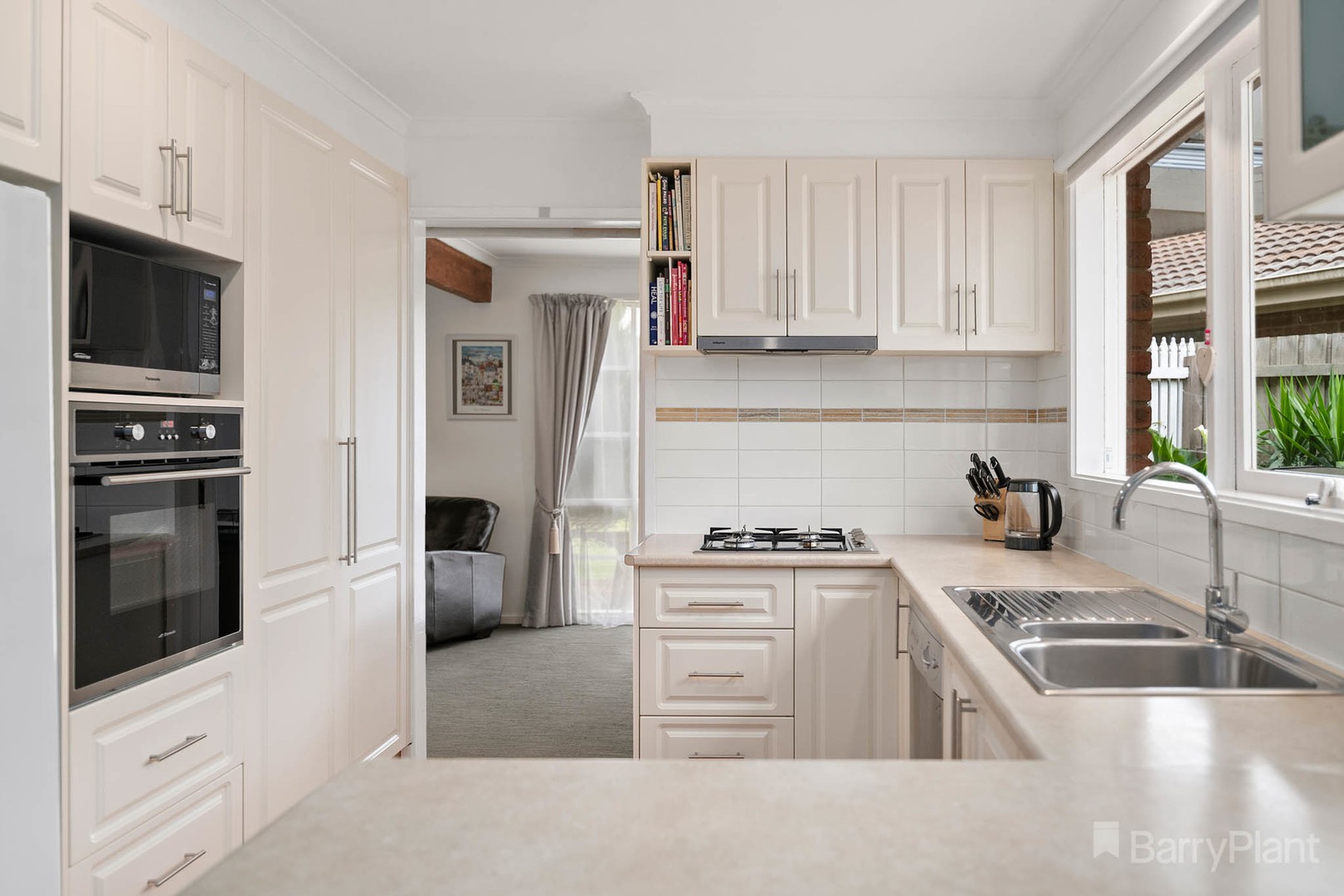 43 Woodlands CrescentNarre Warren, VIC 3805, Narre Warren - Thumbnail 4