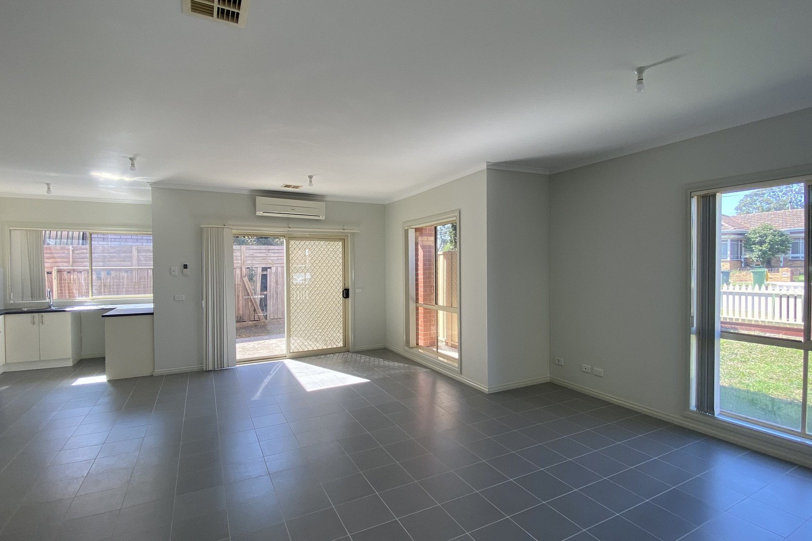 1/1 Byfield Street, Reservoir, VIC 3073 - Thumbnail 1 - 08/04/2021