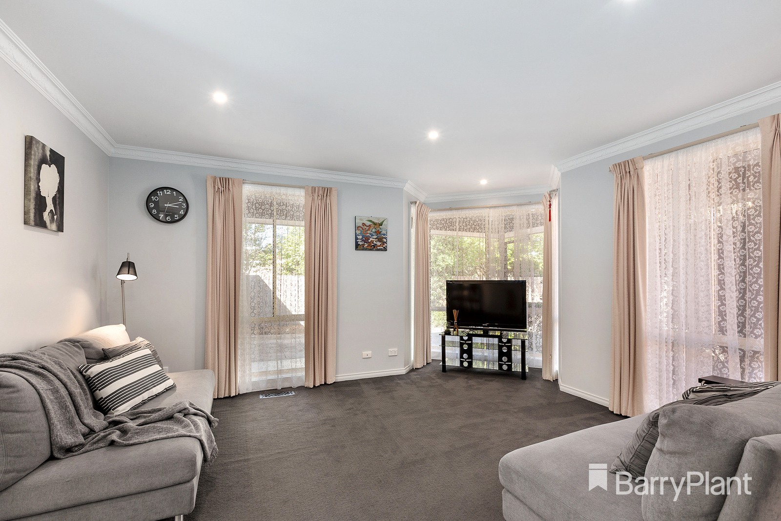 2/19 Juniper AvenueGlen Waverley, VIC 3150, Glen Waverley - Thumbnail 2