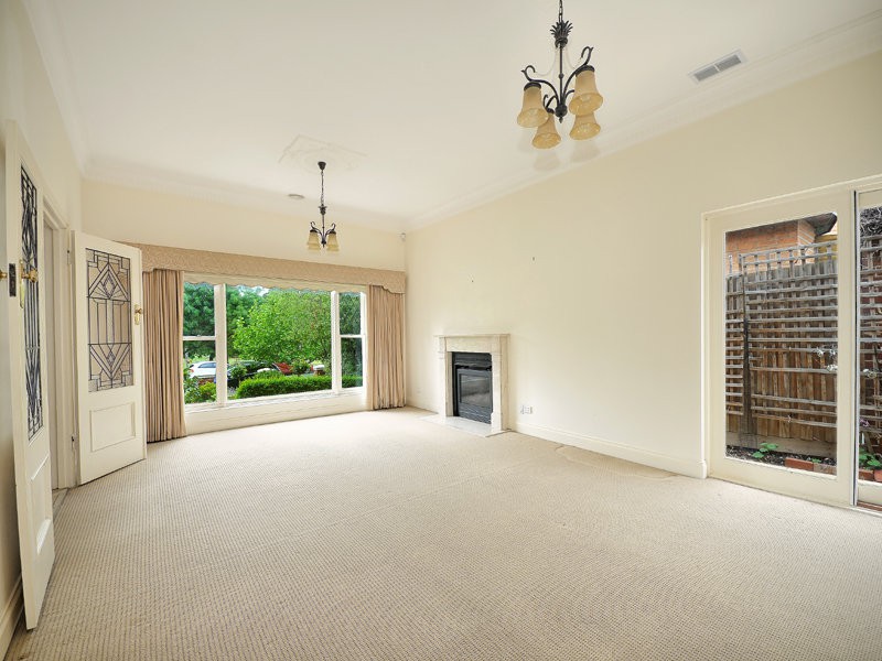 3 Carnarvon Road, Essendon, VIC 3040 - Thumbnail 2 - 09/04/2021