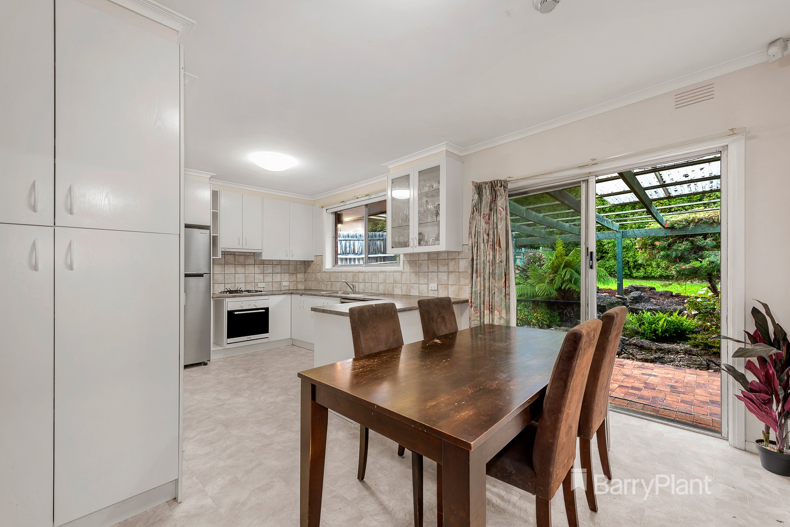 15 Meadowbank Avenue, Doncaster, VIC 3108, Doncaster - Thumbnail 5