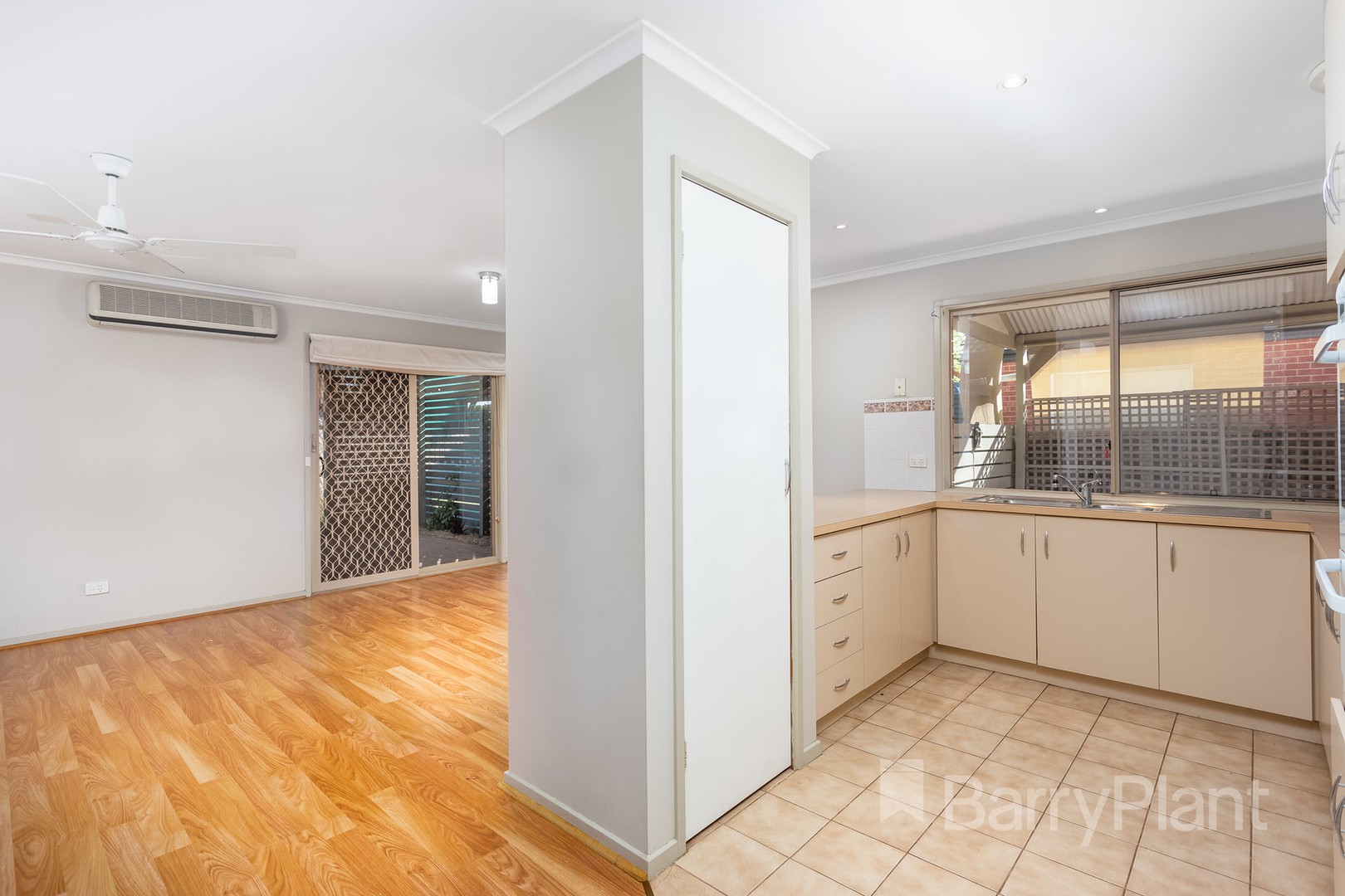2 Burswood CourtSeabrook, VIC 3028, Seabrook - Thumbnail 4