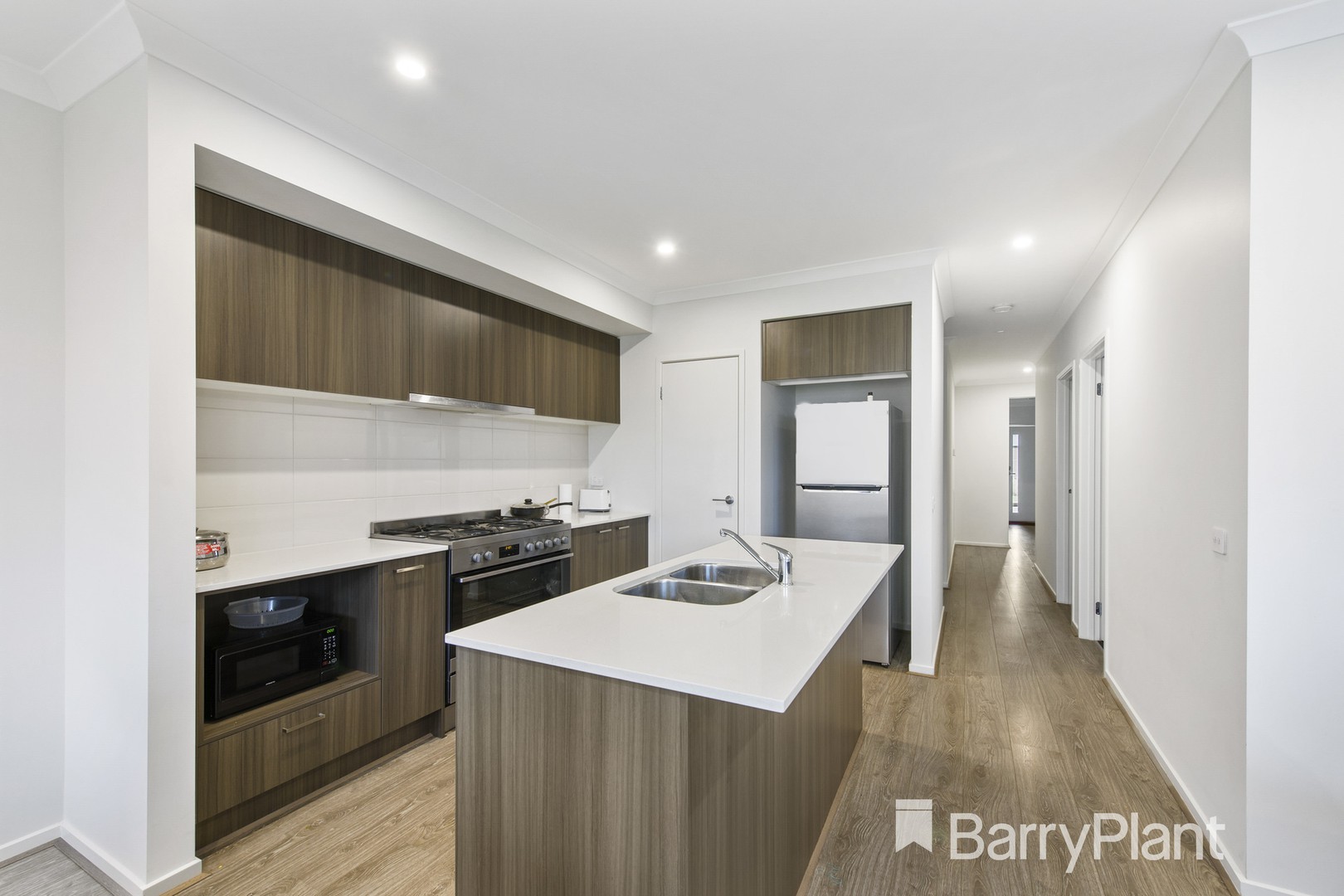 17 Akram WayRockbank, VIC 3335, Rockbank - Thumbnail 3