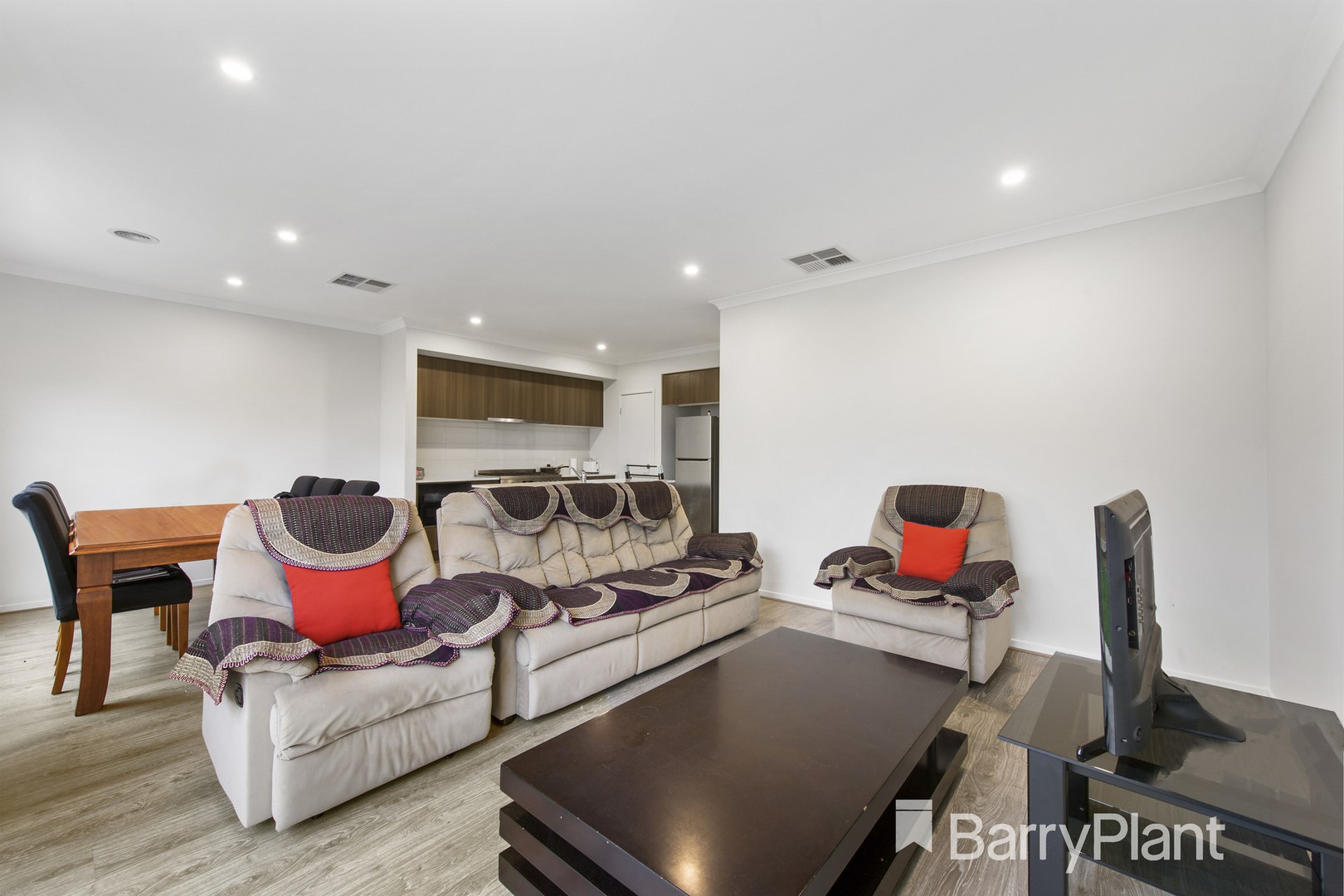 17 Akram WayRockbank, VIC 3335, Rockbank - Thumbnail 5
