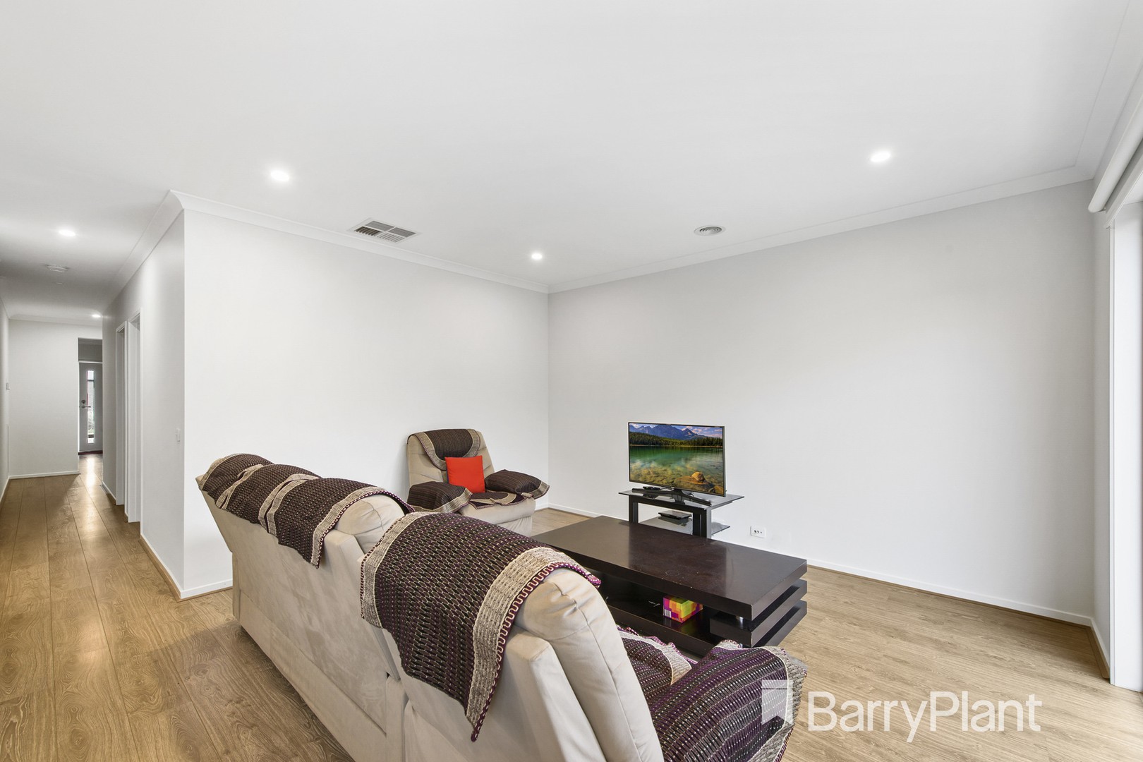 17 Akram WayRockbank, VIC 3335, Rockbank - Thumbnail 6