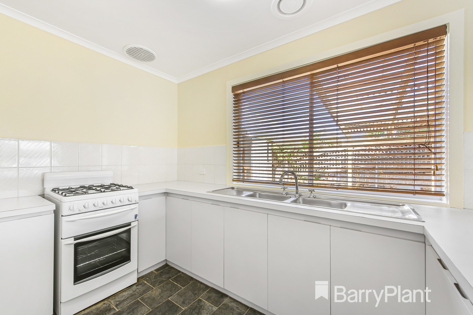 25/58 Andrew StreetMelton South, VIC 3338, Melton South - Thumbnail 4