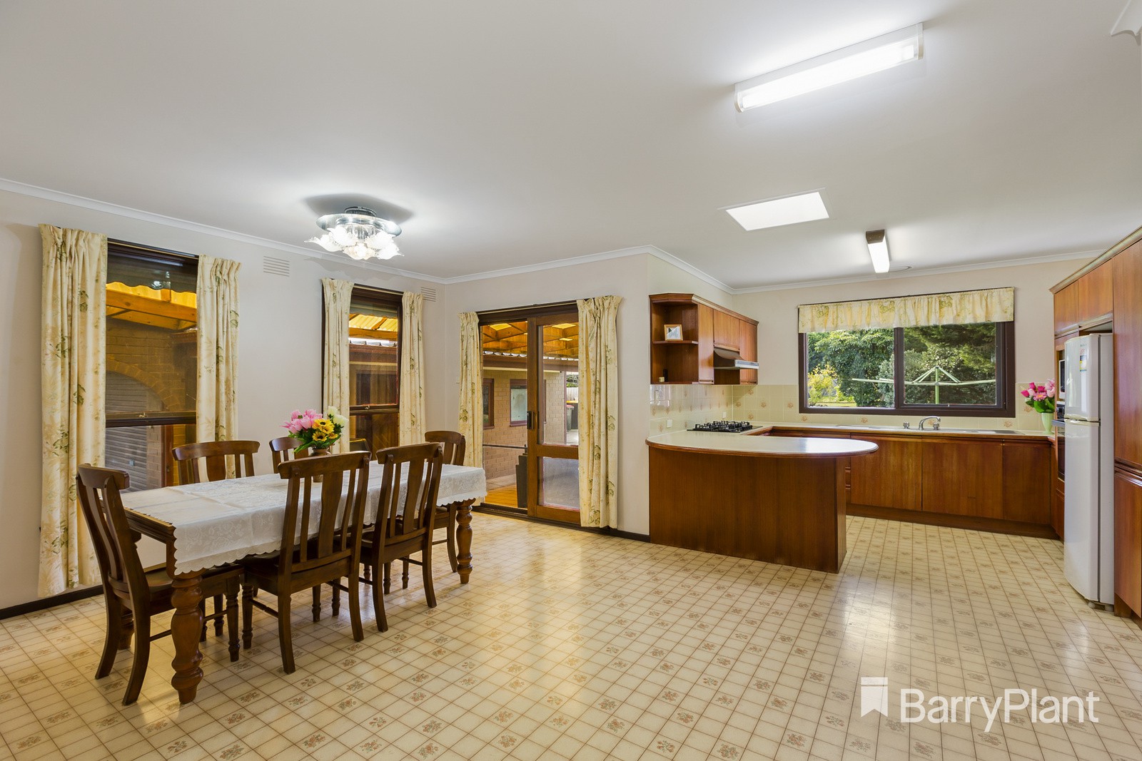 21 Windella CrescentGlen Waverley, VIC 3150, Glen Waverley - Thumbnail 3