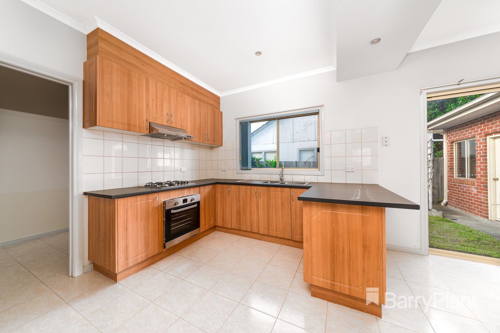 4/9-11 Murtoa Street, Dallas, VIC 3047 - Thumbnail 2 - 13/04/2021