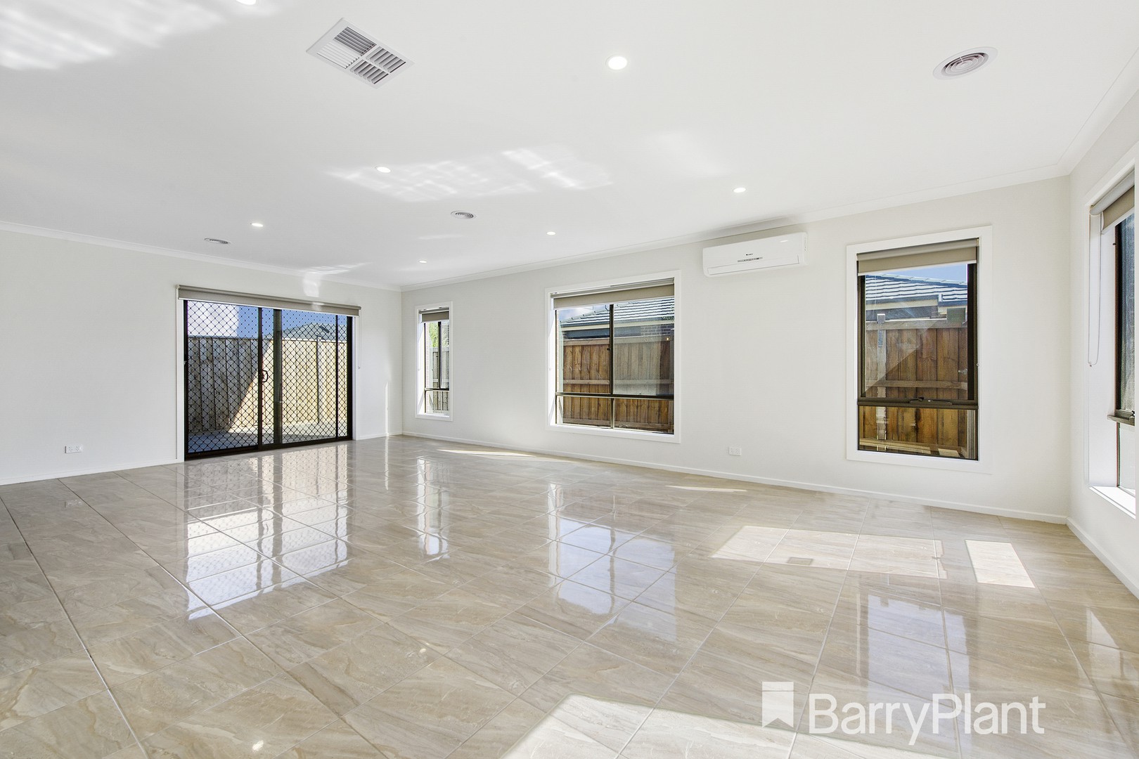 9 Cubbyhouse RoadWyndham Vale, VIC 3024, Wyndham Vale - Thumbnail 6
